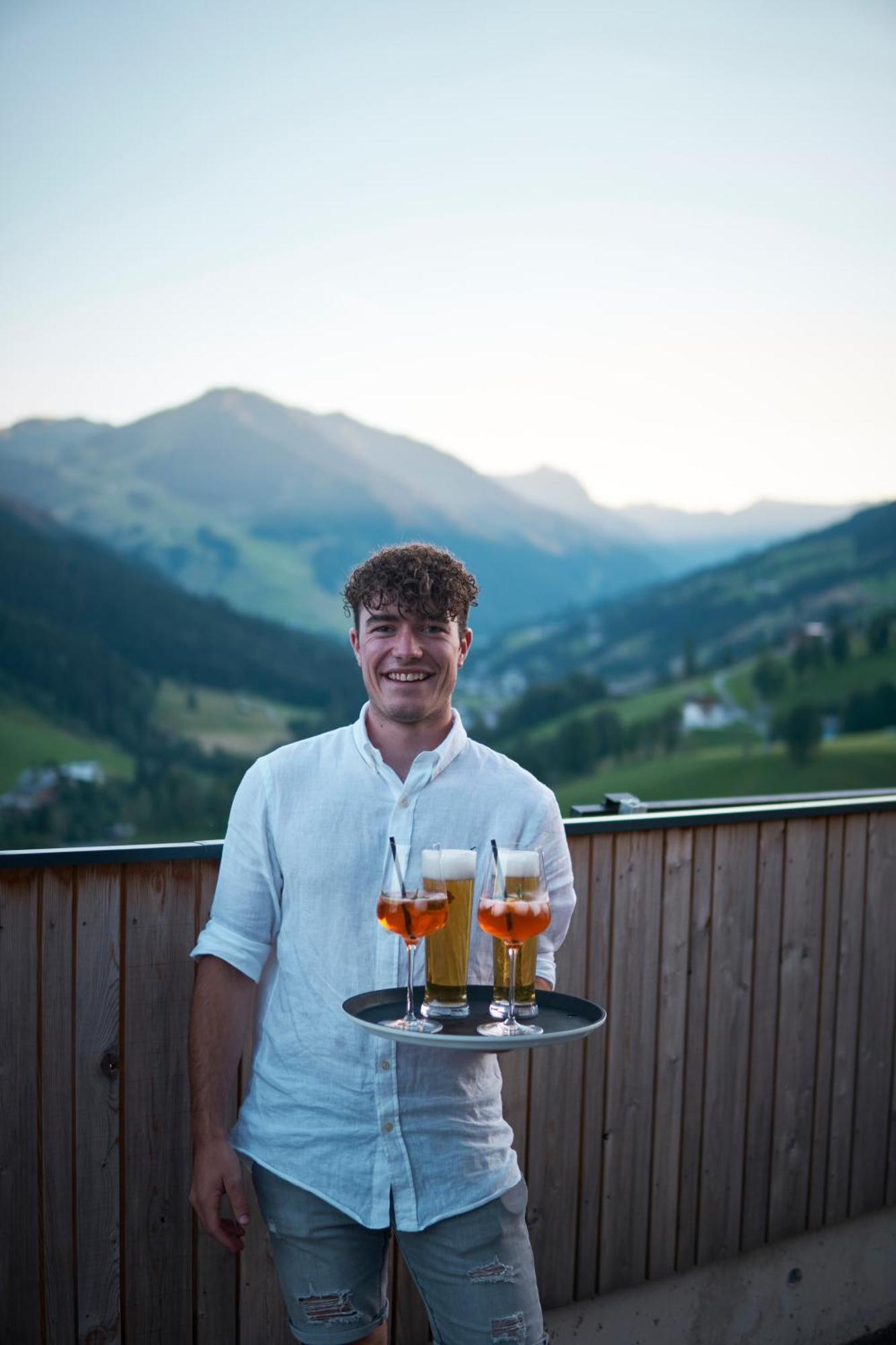 Landhaus Saalbach - Joker Card Included In Summer Bed & Breakfast Exterior photo