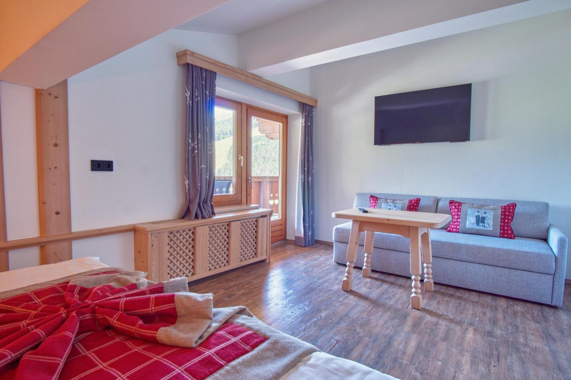 Landhaus Saalbach - Joker Card Included In Summer Bed & Breakfast Room photo